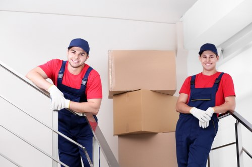 Secure self storage units in Stamfordhill for personal and business use