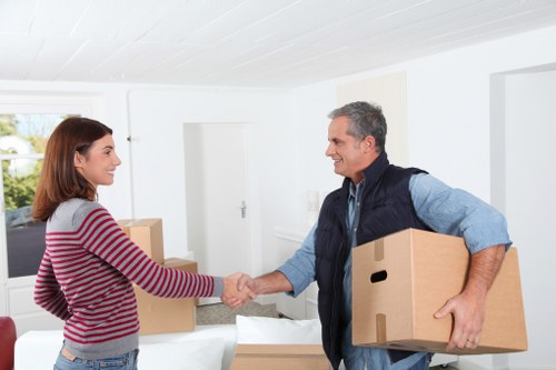 Cubic-yard pricing example for a medium household storage job